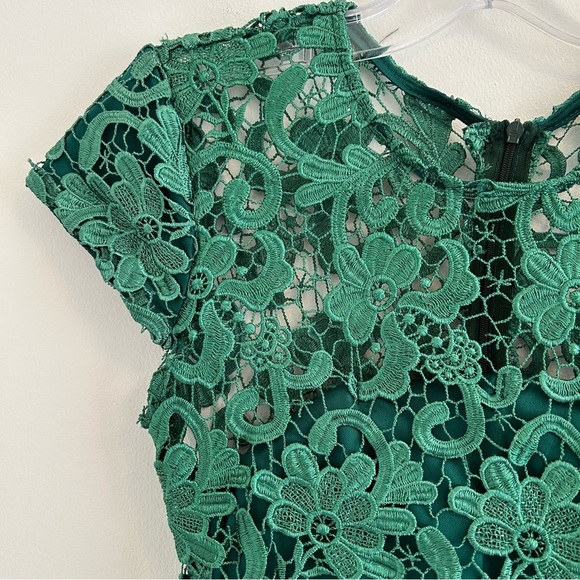 (SOLD) Emerald Green Lace Dress Size XS - Picture 5 of 12